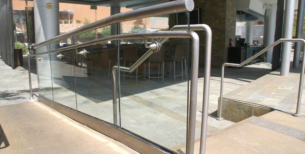 HRS Railing Systems Installation Image Gallery of C.R. Laurence TAPER